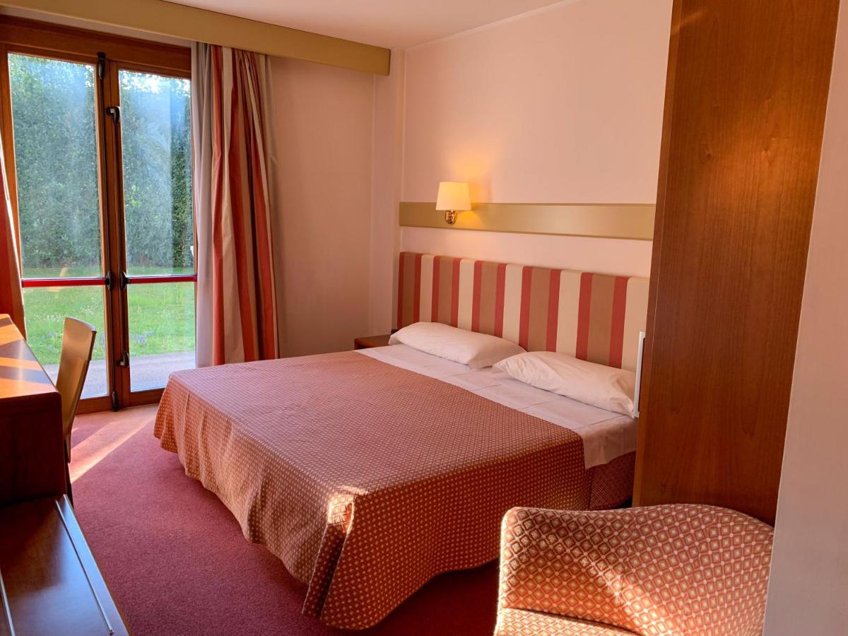 Eurohotel Palace מניאגו מראה חיצוני תמונה