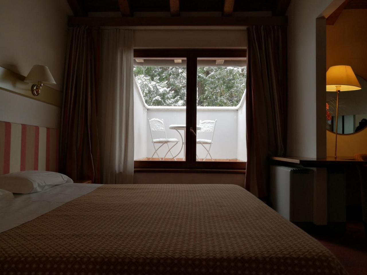 Eurohotel Palace מניאגו מראה חיצוני תמונה