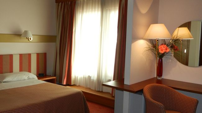 Eurohotel Palace מניאגו חדר תמונה